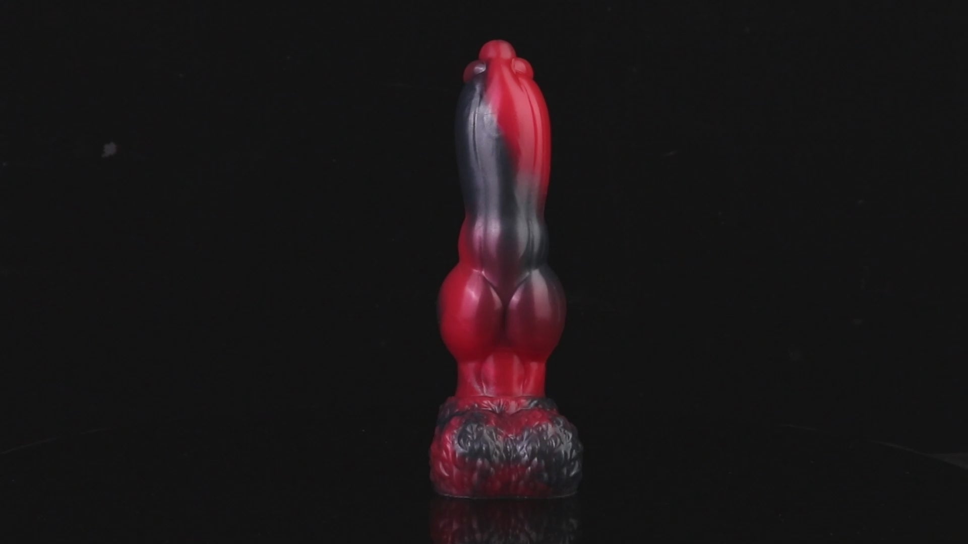 Evren the Moonfang dildo, Havoc colorway, product video showing the piece standing on its fur-textured suction base